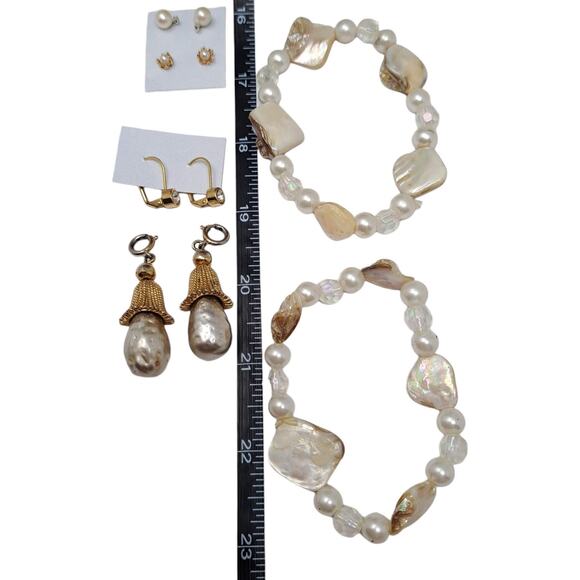 Vintage Jewelry Mixed Lot Sarah Coventry and Unmarked Gold and Silver Tone Pearl - Picture 11 of 11